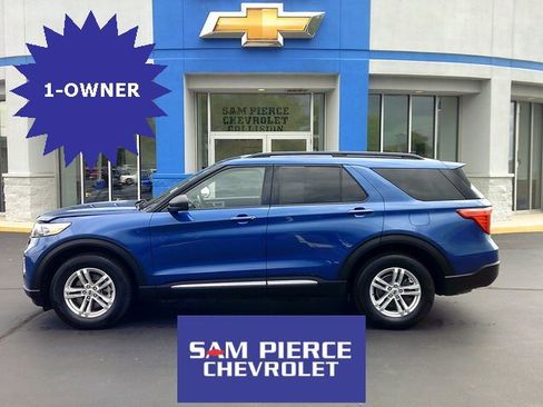 Used 2023 Ford Explorer XLT w/ Equipment Group 202A image 1