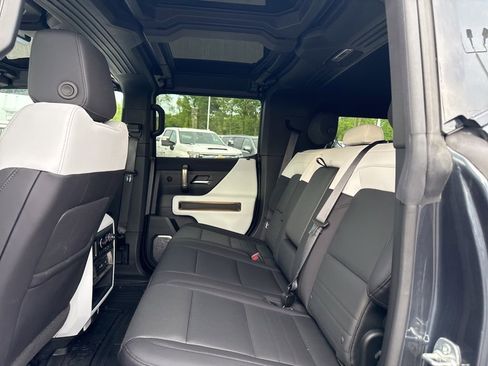 Used 2025 GMC Hummer EV 3X AWD/4WD image 12