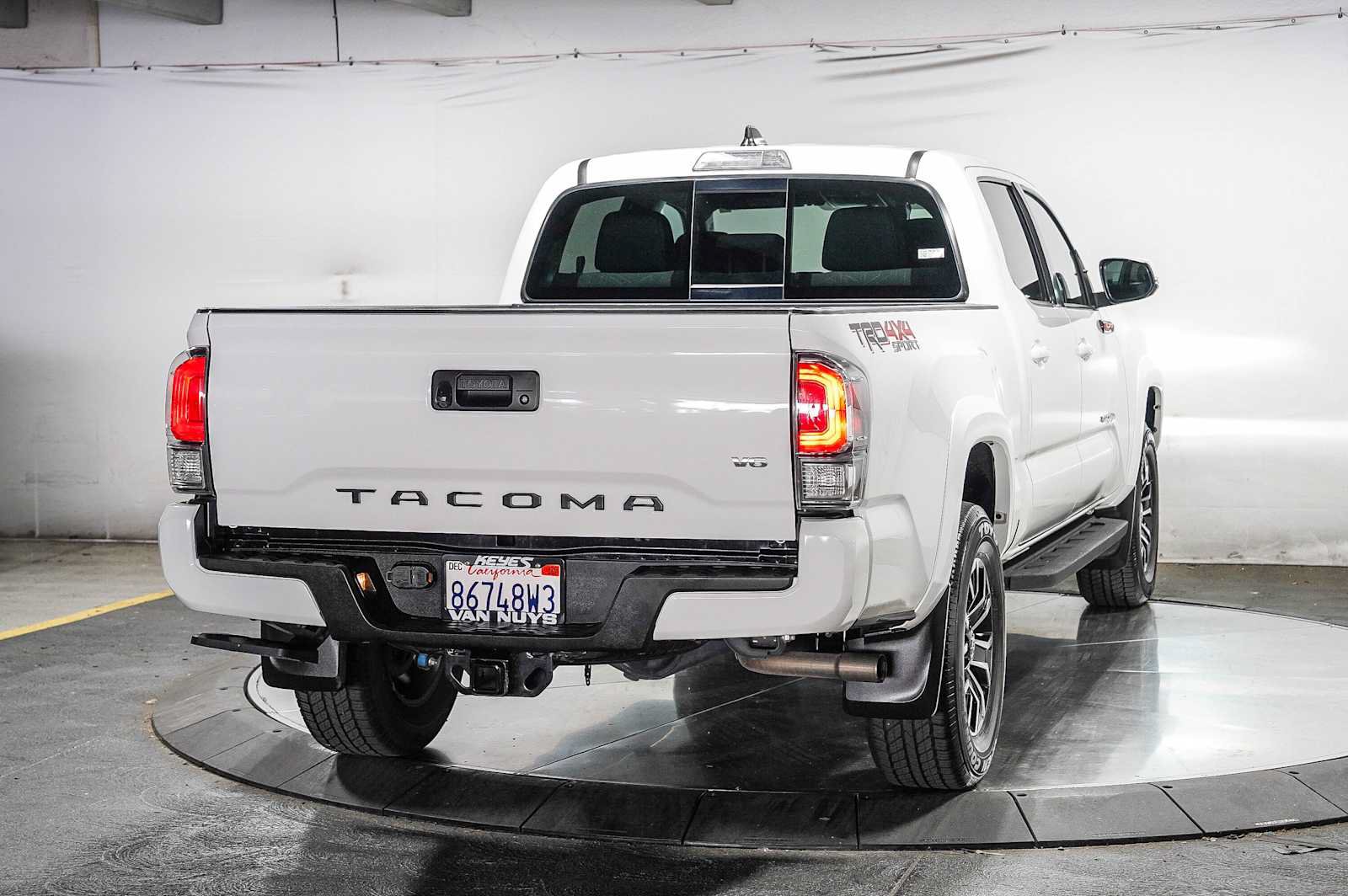 Certified 2023 Toyota Tacoma TRD Sport AWD/4WD image 6