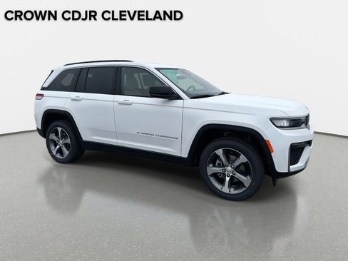 New 2026 Jeep Grand Cherokee Limited image 2