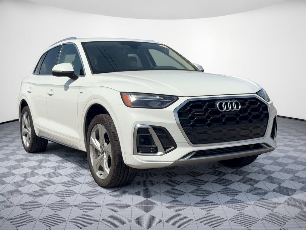 Used 2023 Audi Q5 2.0T Premium Plus w/ Premium Plus Package AWD/4WD image 7