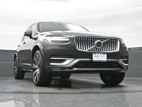 Used 2025 Volvo XC90 B6 Ultra w/ Protection Package image 33