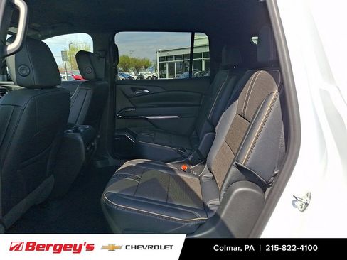 New 2026 Chevrolet Traverse High Country w/ LPO, Floor Liner Package AWD/4WD image 7