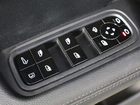 Used 2019 Porsche Cayenne E-Hybrid AWD/4WD image 19