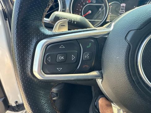 Used 2022 Jeep Wrangler Unlimited Rubicon AWD/4WD image 29