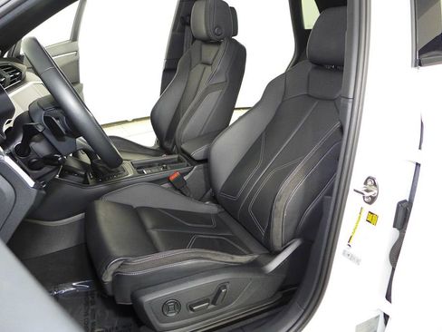 Used 2022 Audi Q3 2.0T Premium w/ Black Optic Sport Package image 22