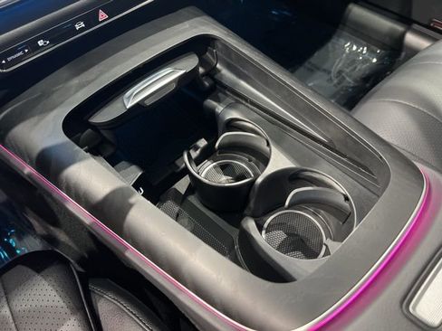 Used 2025 Mercedes-Benz E 350 4MATIC Sedan image 25