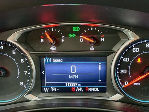 Used 2020 Chevrolet Equinox LT w/ LPO, Floor Liner Package AWD/4WD image 3