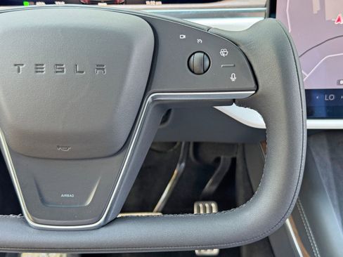 Used 2023 Tesla Model X image 20