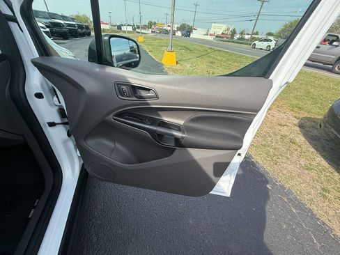 Used 2023 Ford Transit Connect XL image 20