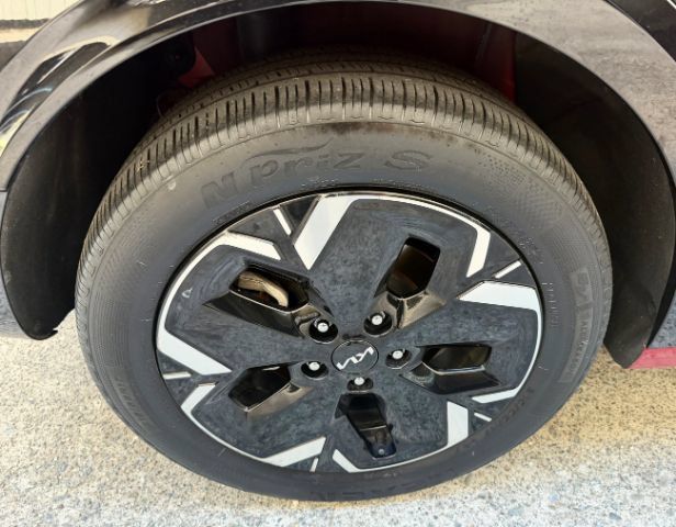 Used 2023 Kia Niro Wind w/ Wind Preserve Package FWD image 27