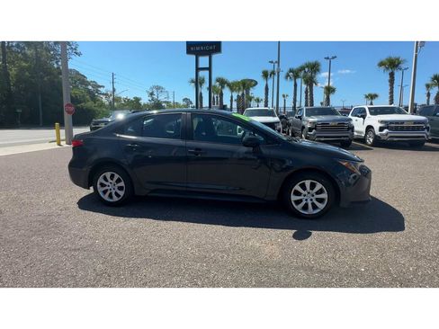Used 2024 Toyota Corolla LE FWD image 9