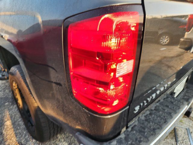 Used 2017 Chevrolet Silverado 1500 LT w/ Texas Edition RWD image 5