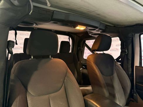 Used 2013 Jeep Wrangler Sport image 41