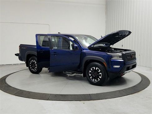 Used 2022 Nissan Frontier Pro-X image 9