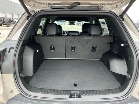 Used 2026 GMC Terrain Elevation w/ Elevation Premium Package image 28