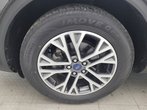 Used 2020 Ford Escape SEL image 31