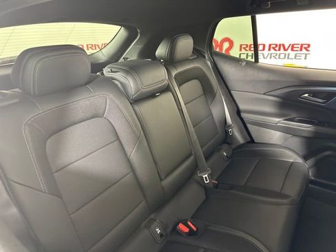 New 2025 Chevrolet Equinox EV LT image 21