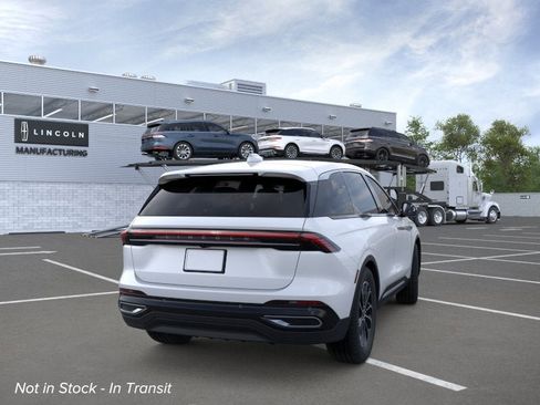 New 2026 Lincoln Nautilus Premier AWD/4WD image 8