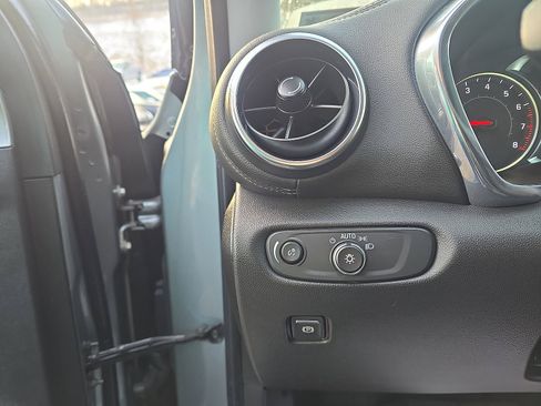 Used 2023 Chevrolet Blazer LT w/ Convenience Package image 14