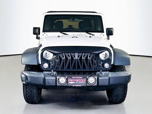 Used 2016 Jeep Wrangler Unlimited Sport image 4
