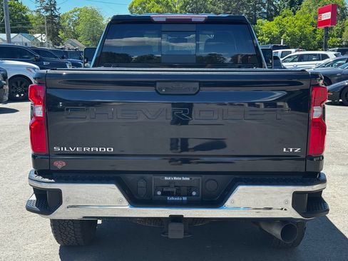 Used 2020 Chevrolet Silverado 2500 LTZ w/ LTZ Plus Package AWD/4WD image 5