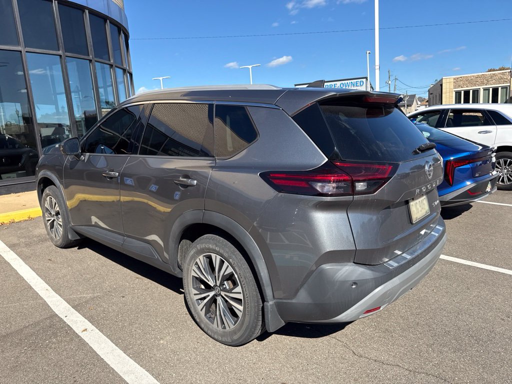 Used 2021 Nissan Rogue SV w/ Premium Package AWD/4WD image 5