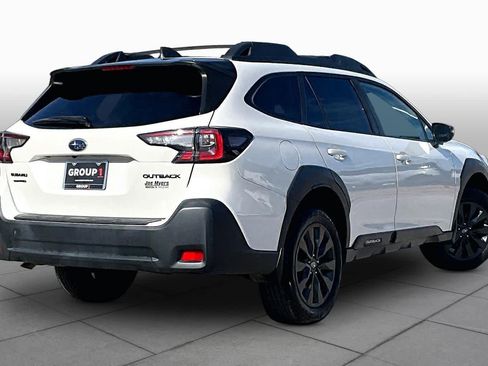 Used 2023 Subaru Outback Onyx Edition AWD/4WD image 13
