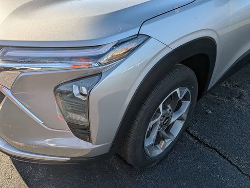 New 2026 Chevrolet Trax LT w/ Driver Confidence Package image 10