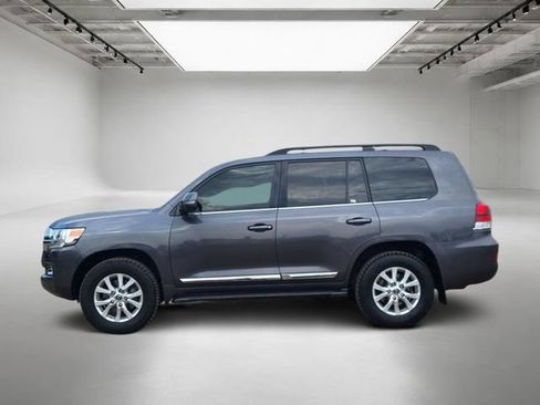 Used 2018 Toyota Land Cruiser w/ Preferred Accessory Package AWD/4WD image 2