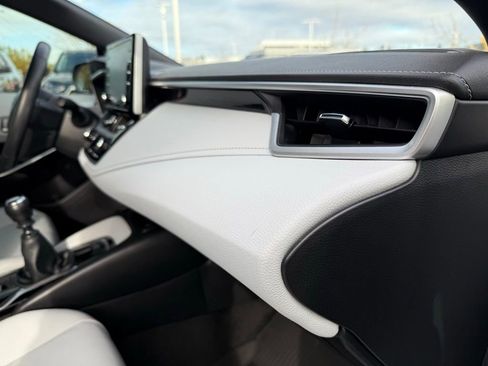 Certified 2022 Toyota Corolla XSE image 27