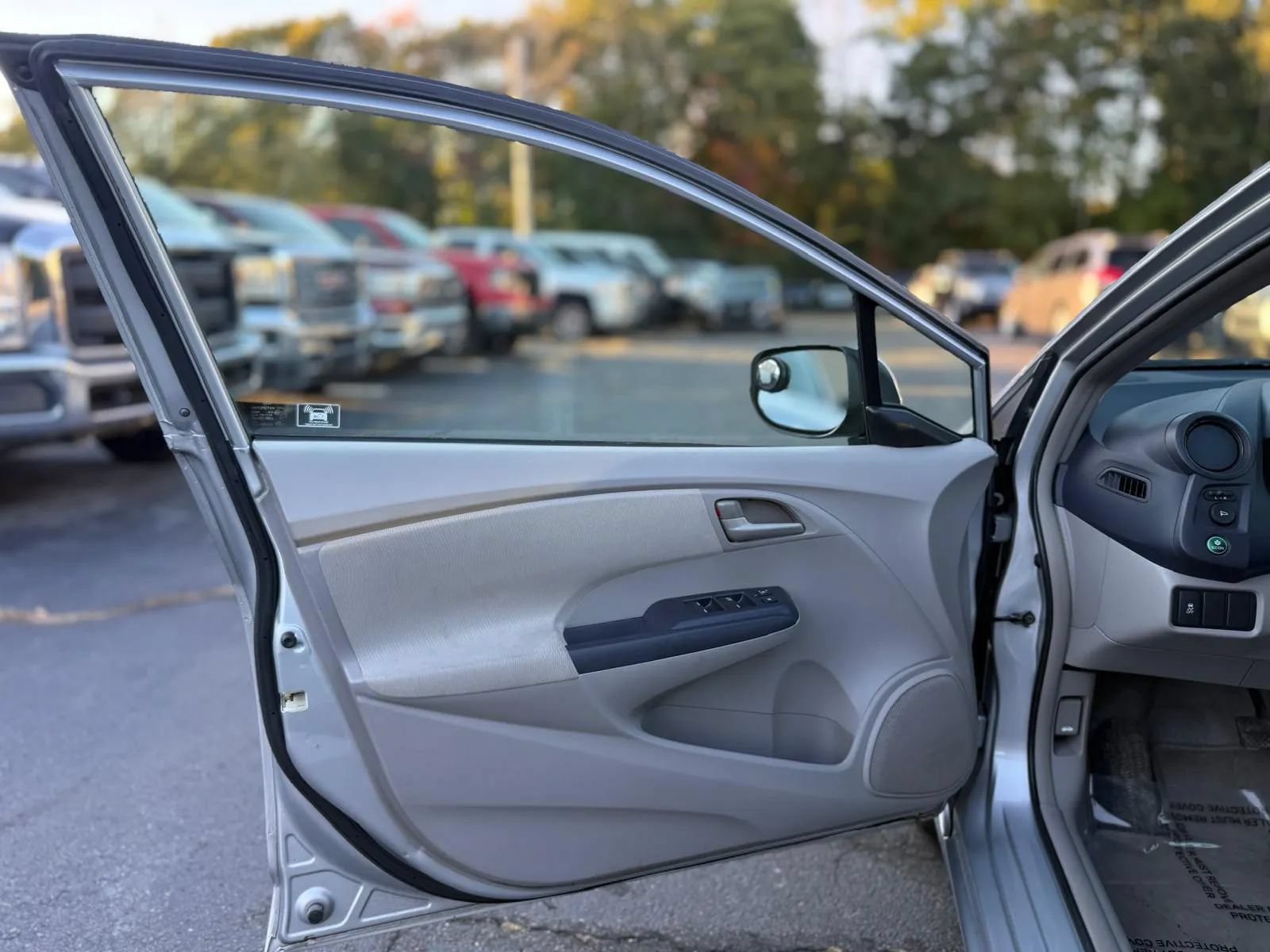 Used 2010 Honda Insight EX image 22