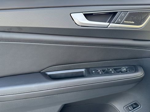 New 2026 Volkswagen Atlas Cross Sport SEL Premium R-Line image 11