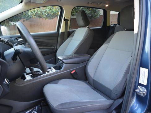 Used 2018 Ford Escape SE AWD/4WD image 10