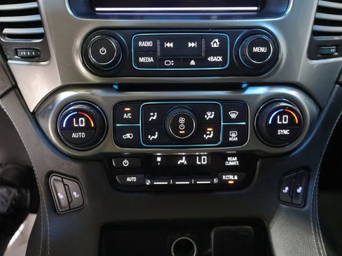 Used 2016 Chevrolet Suburban LT w/ Luxury Package AWD/4WD image 37