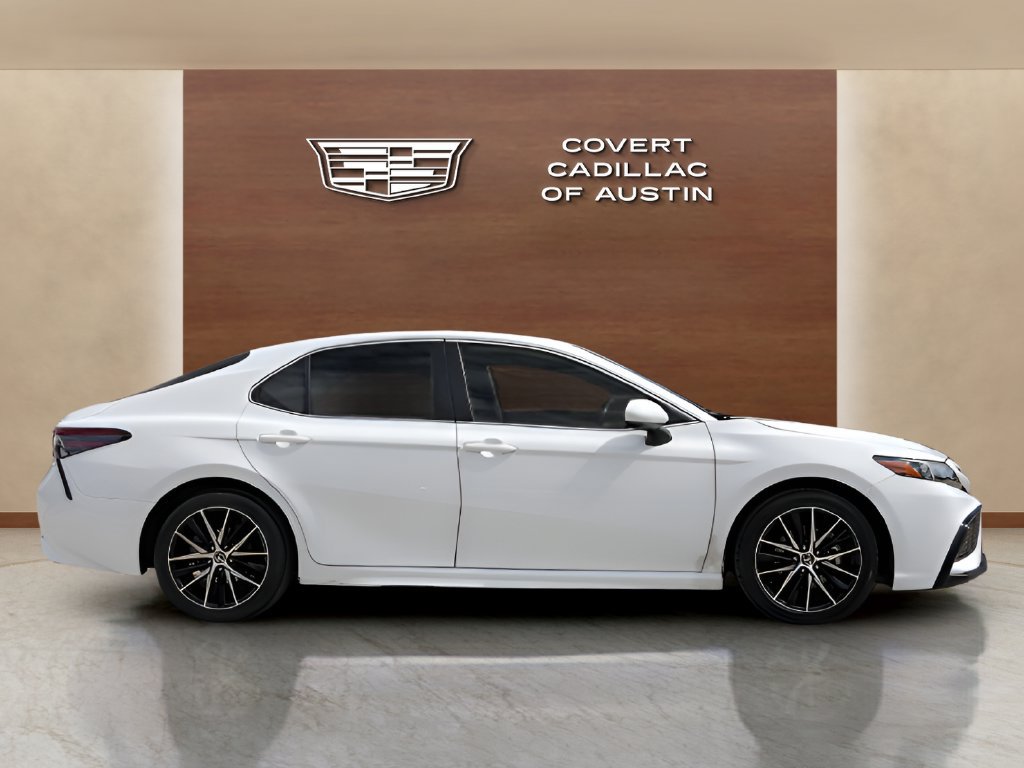 Used 2021 Toyota Camry SE FWD image 5