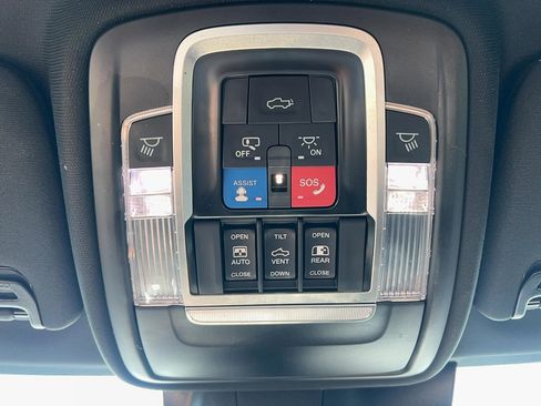 Used 2022 RAM 2500 Limited AWD/4WD image 26