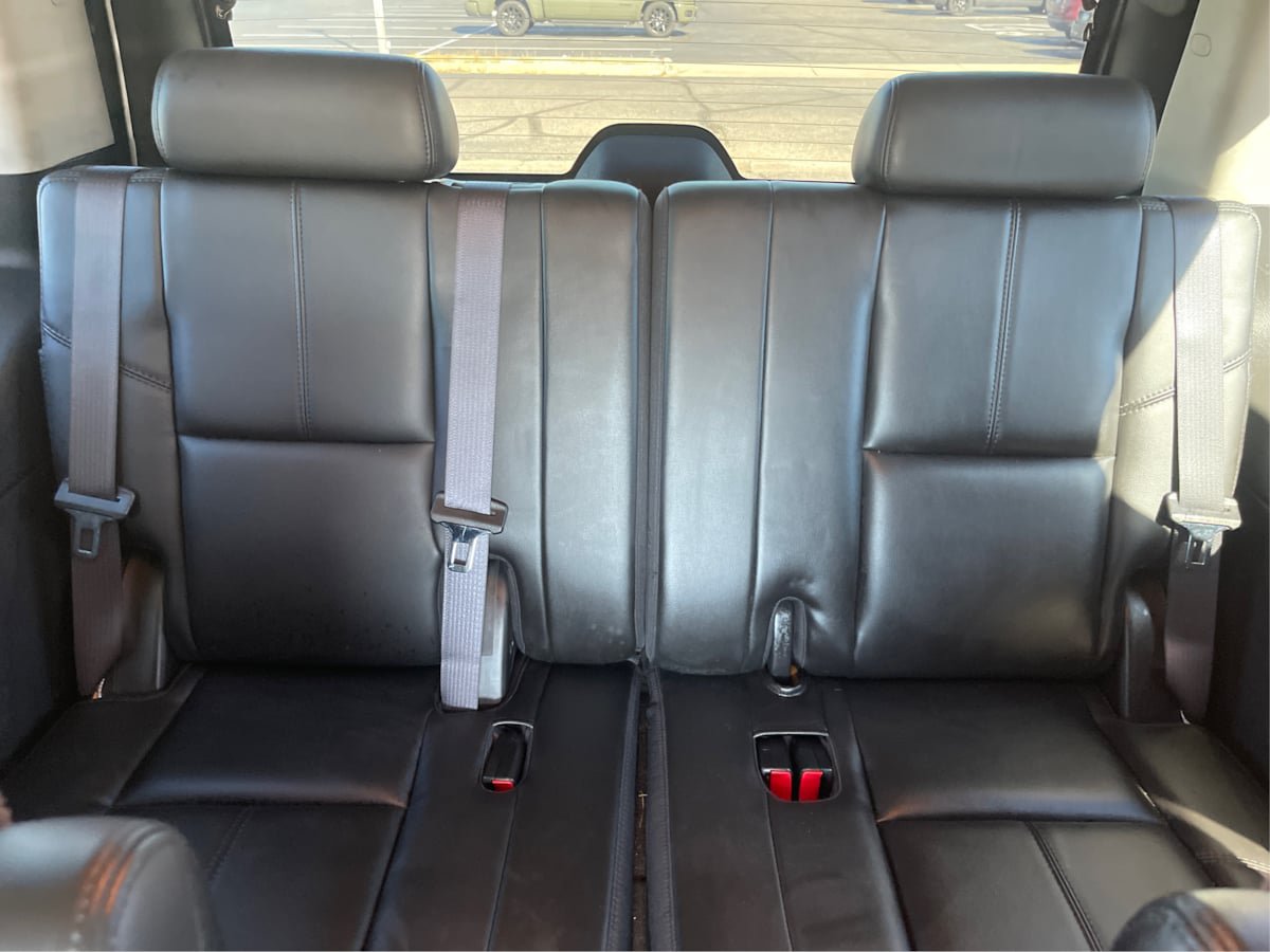 Used 2007 Chevrolet Tahoe LTZ w/ LTZ Preferred Equipment Group AWD/4WD image 32