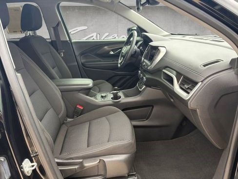 Certified 2022 GMC Terrain SLE w/ Driver Convenience Package FWD image 23