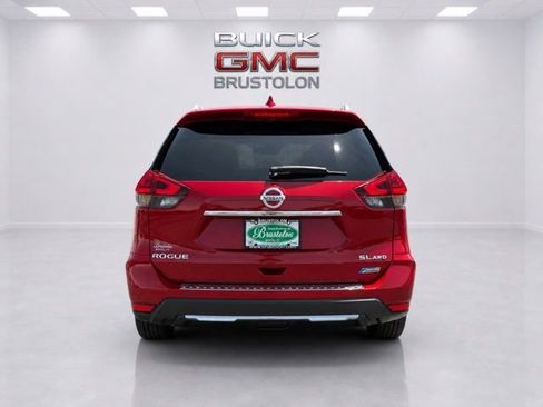 Used 2017 Nissan Rogue SL AWD/4WD image 9