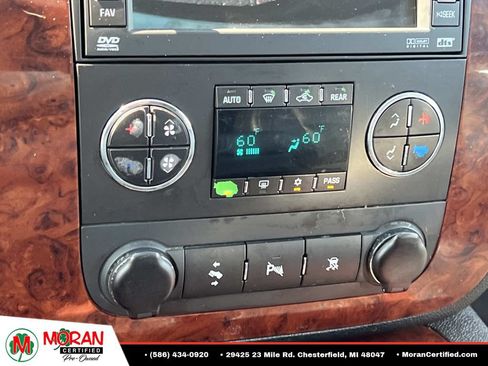 Used 2010 Chevrolet Suburban LTZ AWD/4WD image 27