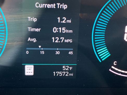 Used 2025 Hyundai Kona SEL image 40