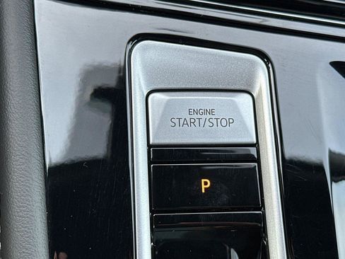 New 2026 Volkswagen Atlas Cross Sport SEL image 22