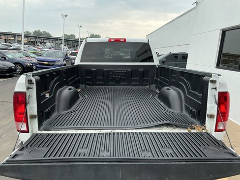 Used 2018 RAM 2500 Tradesman w/ Chrome Appearance Group AWD/4WD image 25
