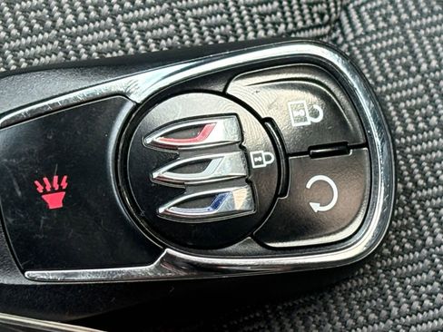 Used 2025 Buick Encore GX Preferred image 22