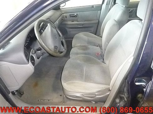 Used 2001 Ford Taurus SE image 8