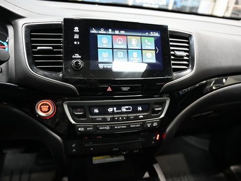 Used 2019 Honda Pilot Elite image 15