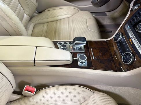 Used 2013 Mercedes-Benz SL 63 AMG image 26