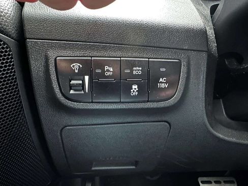 Used 2016 Hyundai Veloster Turbo w/ Option Group 04 image 23