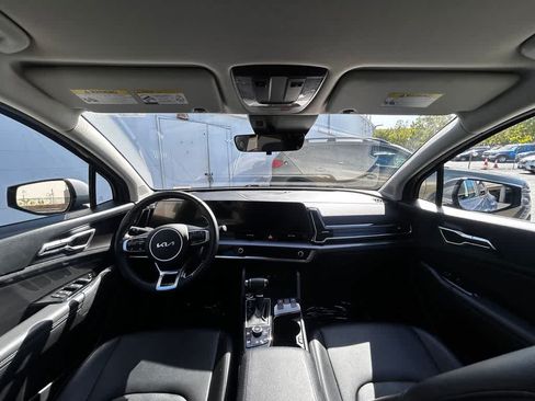 Used 2023 Kia Sportage EX FWD image 10